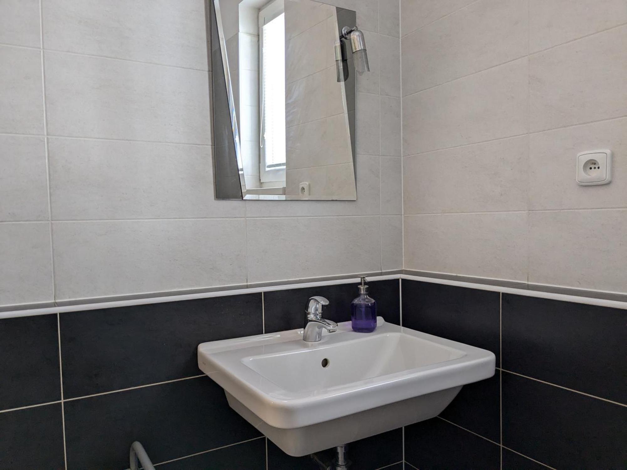 Apartman Bratislava City & Parking Экстерьер фото